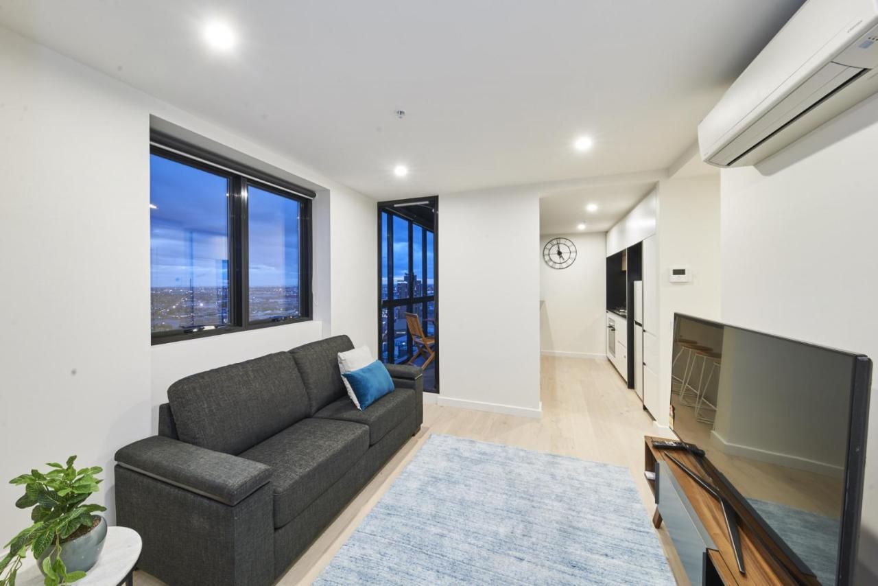 Mega Style Apartments The International Melbourne City Exterior foto