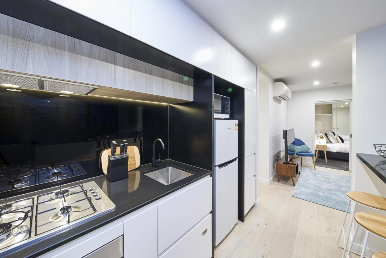 Mega Style Apartments The International Melbourne City Exterior foto
